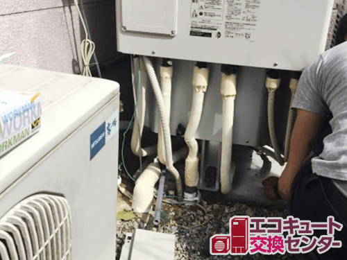 神奈川のエコキュート交換・エコキュート本体の設置&配管接続